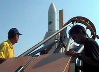 Cite espace NE 2003 Ariane2.JPG (10264 octets)