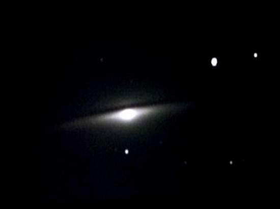 M104 40x15s T305P.JPG (6033 octets)